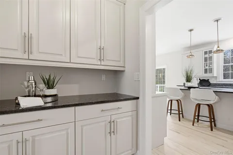 $1,895,000 | 10 Samuel Dann Way, Pound Ridge, NY 10576