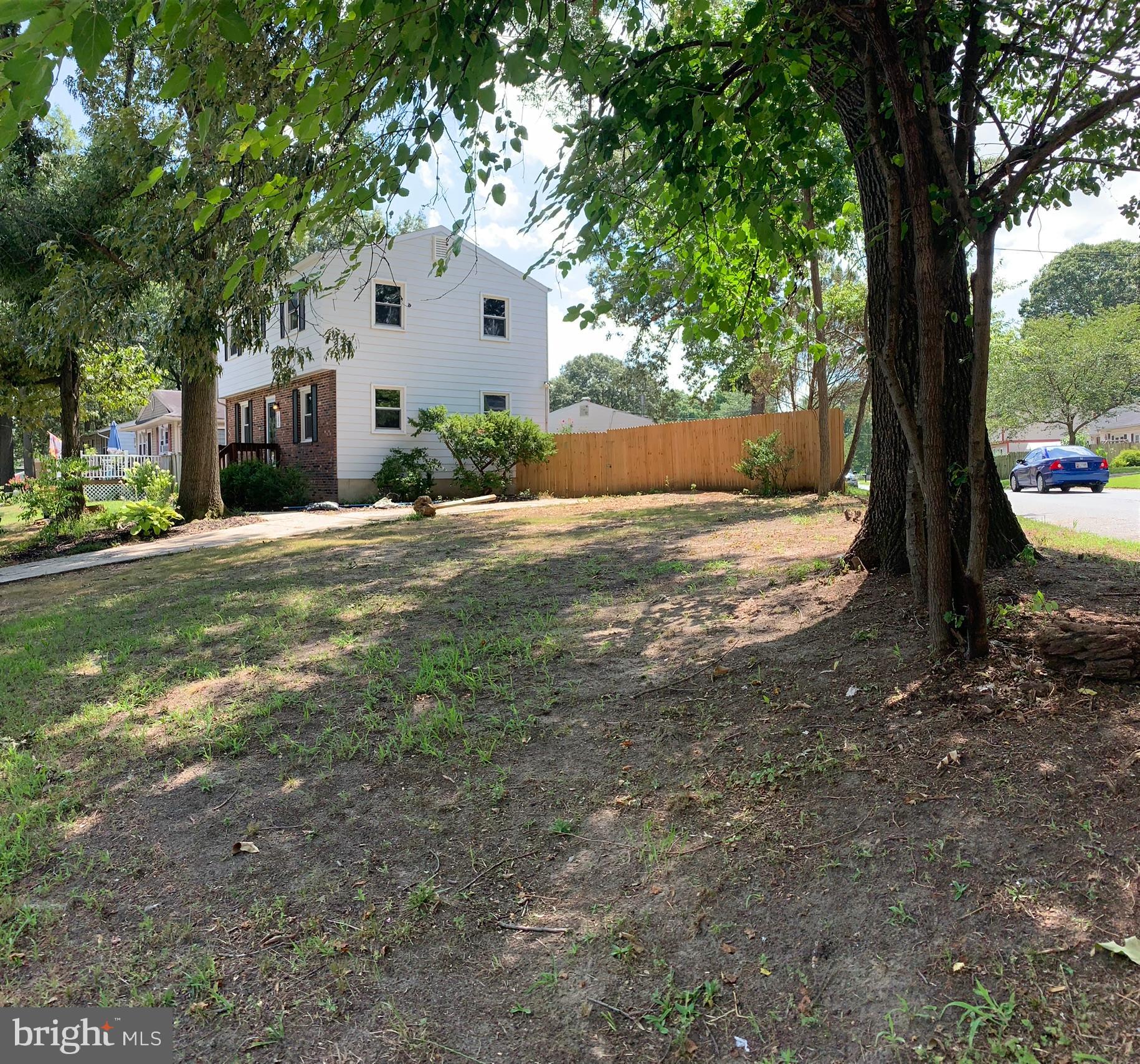 1606 Cambridge Road Edgewater, MD 21037 - Photo 2 of 32