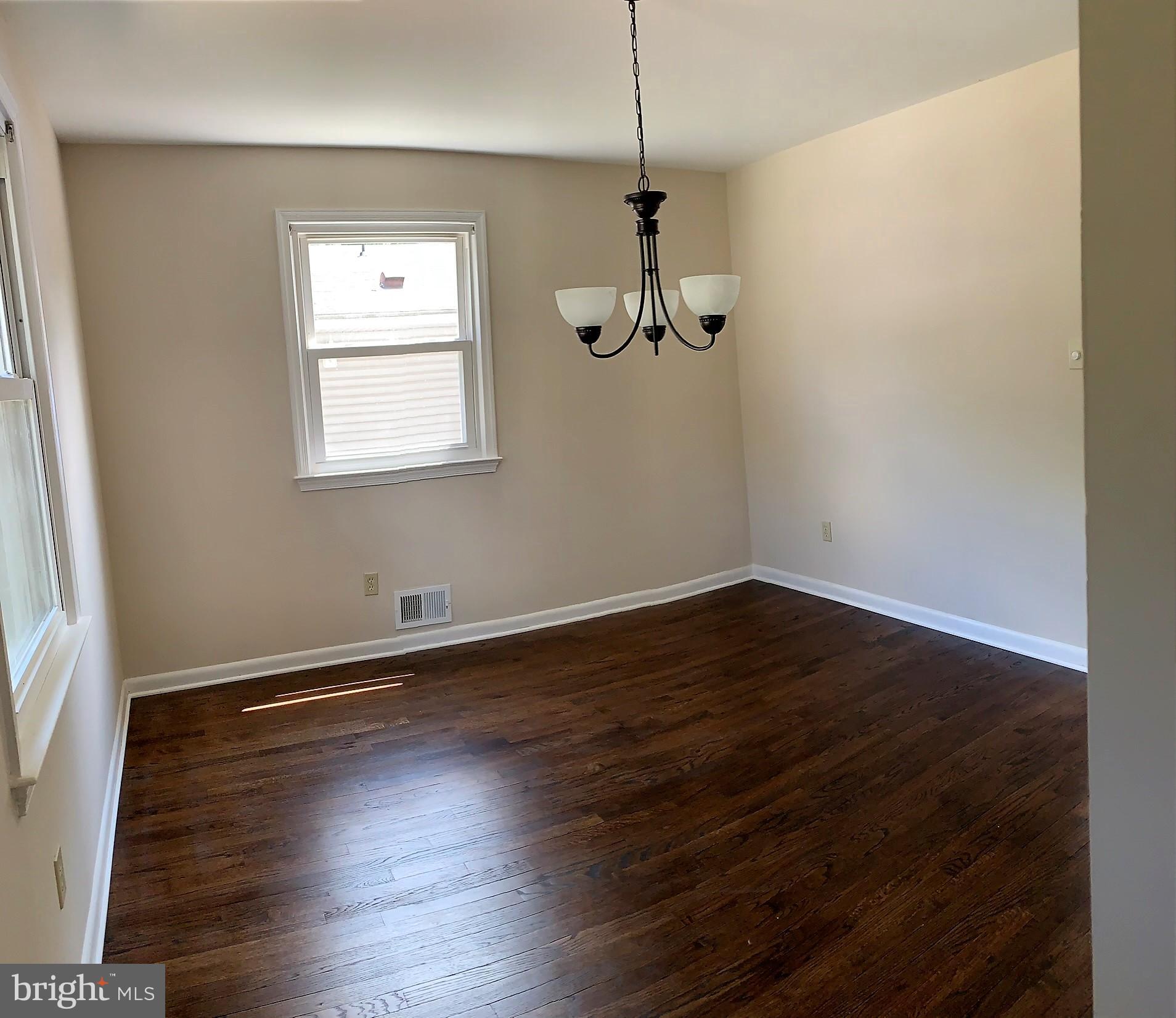1606 Cambridge Road Edgewater, MD 21037 - Photo 9 of 32