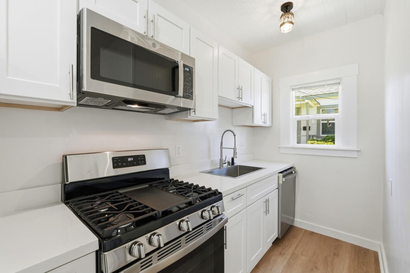 338 Garretson Avenue Rodeo, CA 94572 - Photo 12 of 27