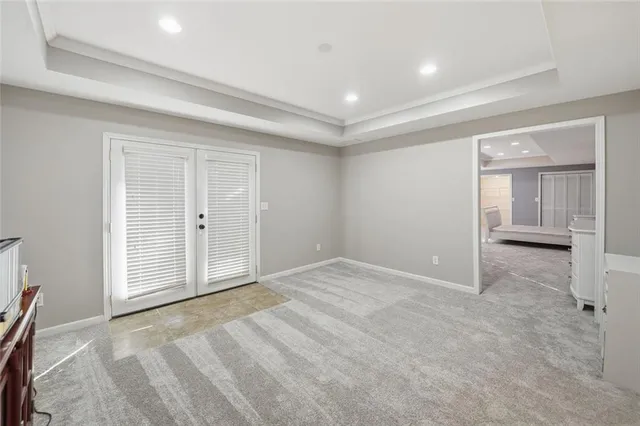 a view of a water fountain in front of a building