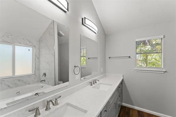 $2,450 | 4826 Brooklawn Drive, Houston, TX 77066