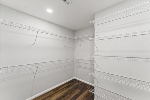 $2,450 | 4826 Brooklawn Drive, Houston, TX 77066