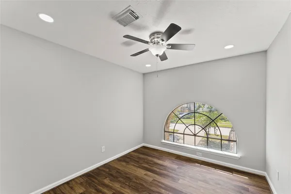 $2,550 | 4826 Brooklawn Drive, Houston, TX 77066