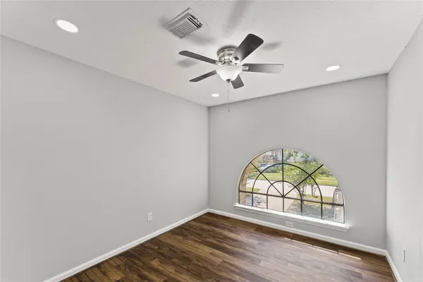 $2,450 | 4826 Brooklawn Drive, Houston, TX 77066
