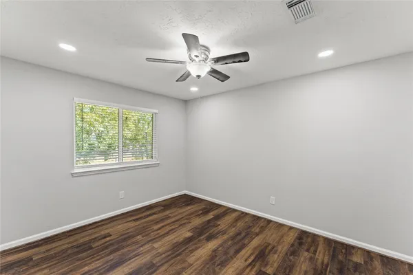 $2,450 | 4826 Brooklawn Drive, Houston, TX 77066