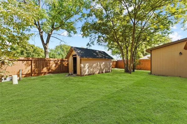 $2,450 | 4826 Brooklawn Drive, Houston, TX 77066