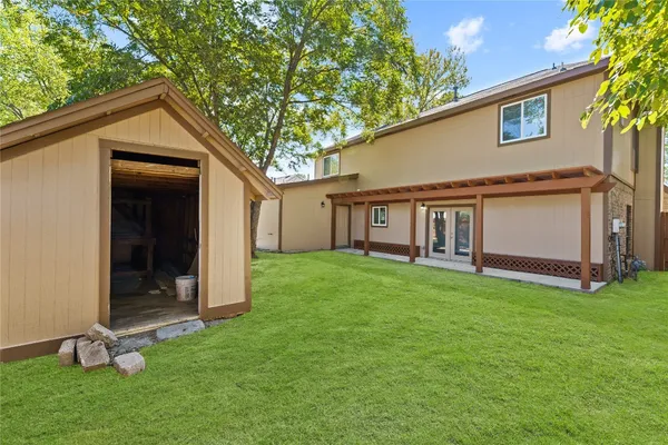 $2,450 | 4826 Brooklawn Drive, Houston, TX 77066