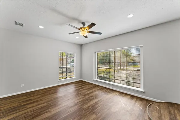 $2,450 | 4826 Brooklawn Drive, Houston, TX 77066