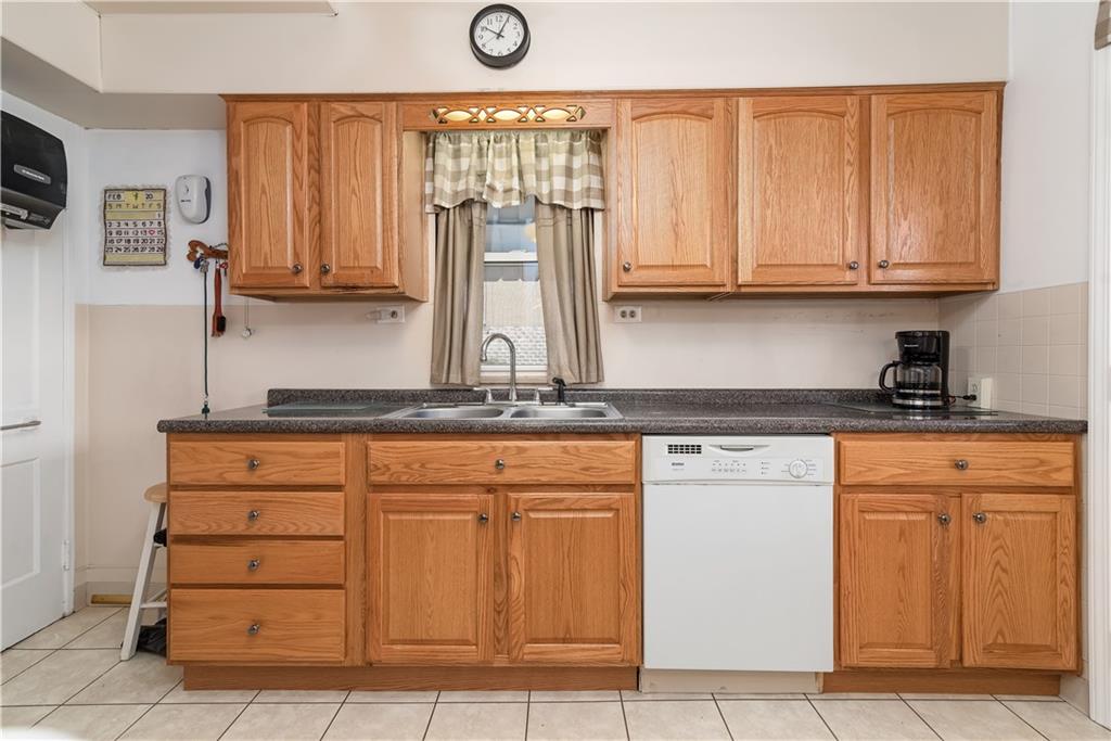 203 East Garden Road Pittsburgh, PA 15227 - Photo 11 of 23 Gallery Image 11
