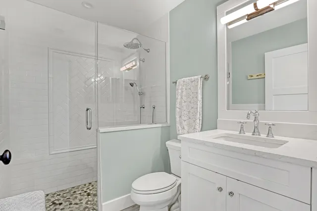 $1,995,000 | 219 Claremont Lane, Palm Beach Shores, FL 33404