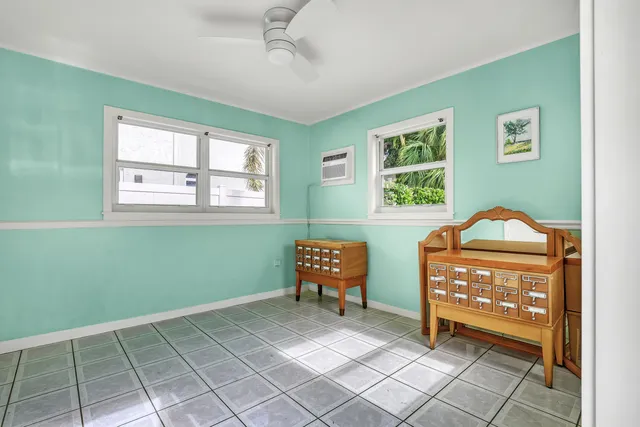 $1,995,000 | 219 Claremont Lane, Palm Beach Shores, FL 33404