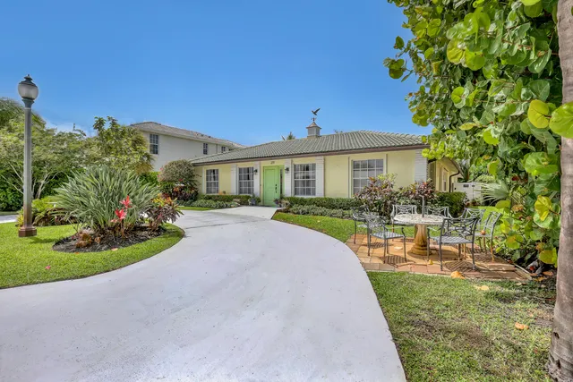 $1,995,000 | 219 Claremont Lane, Palm Beach Shores, FL 33404