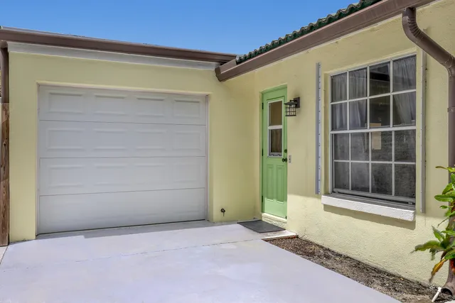 $1,995,000 | 219 Claremont Lane, Palm Beach Shores, FL 33404