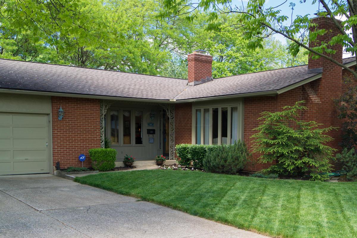 4331 Camborne Road Columbus, OH 43220 - Photo 3 of 30
