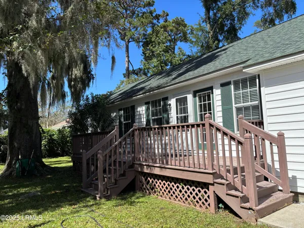 $2,195 | 5 Wateree Court, Beaufort, SC 29902