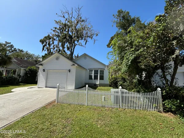 $2,195 | 5 Wateree Court, Beaufort, SC 29902