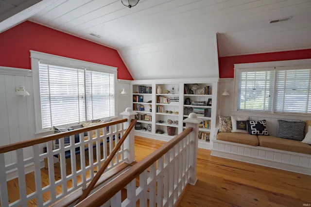 $7,200,000 | 10712 North Southshore Drive, Syracuse, IN 46567