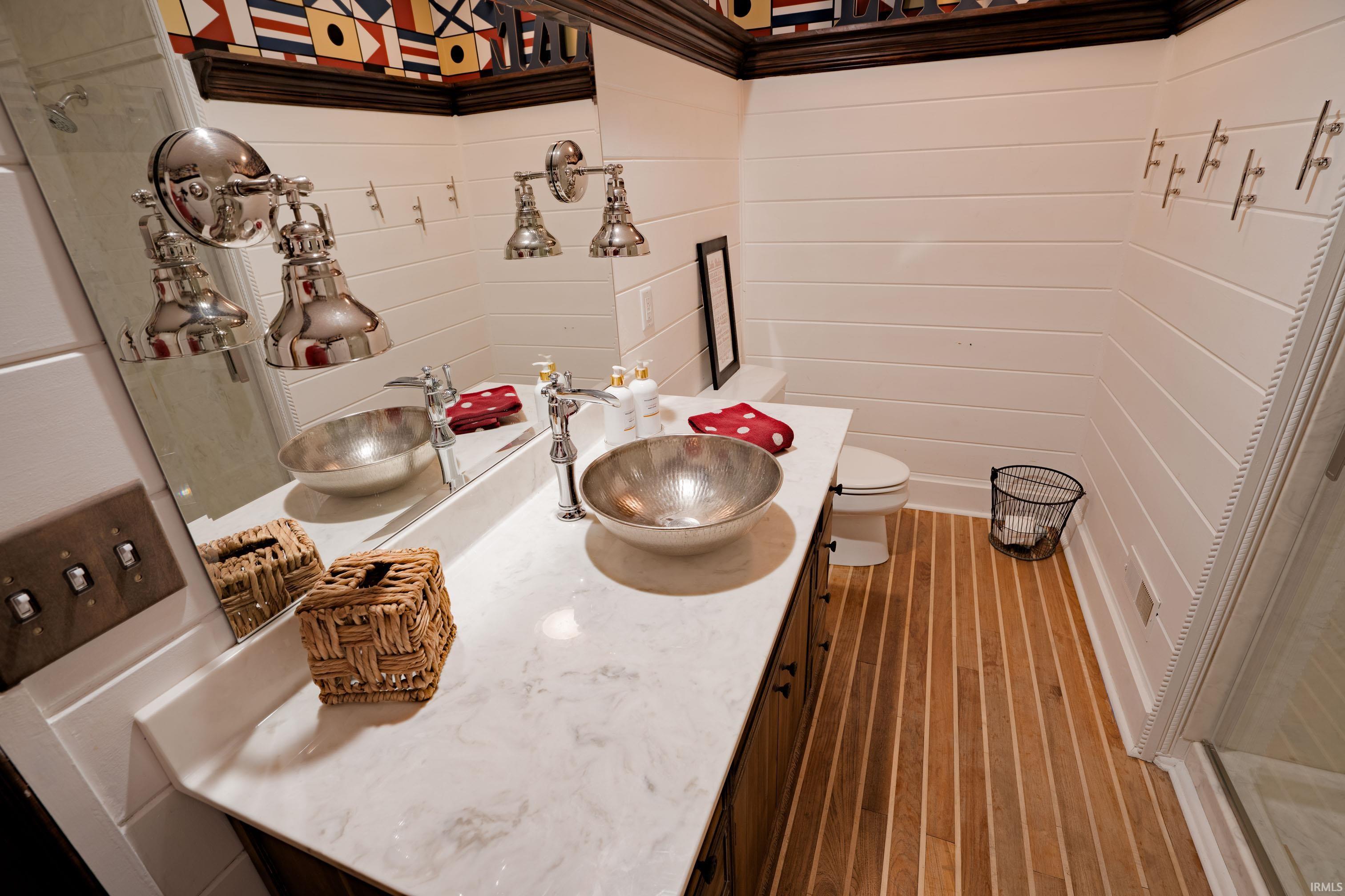 10712 North Southshore Drive Syracuse, IN 46567 - Photo 31 of 36