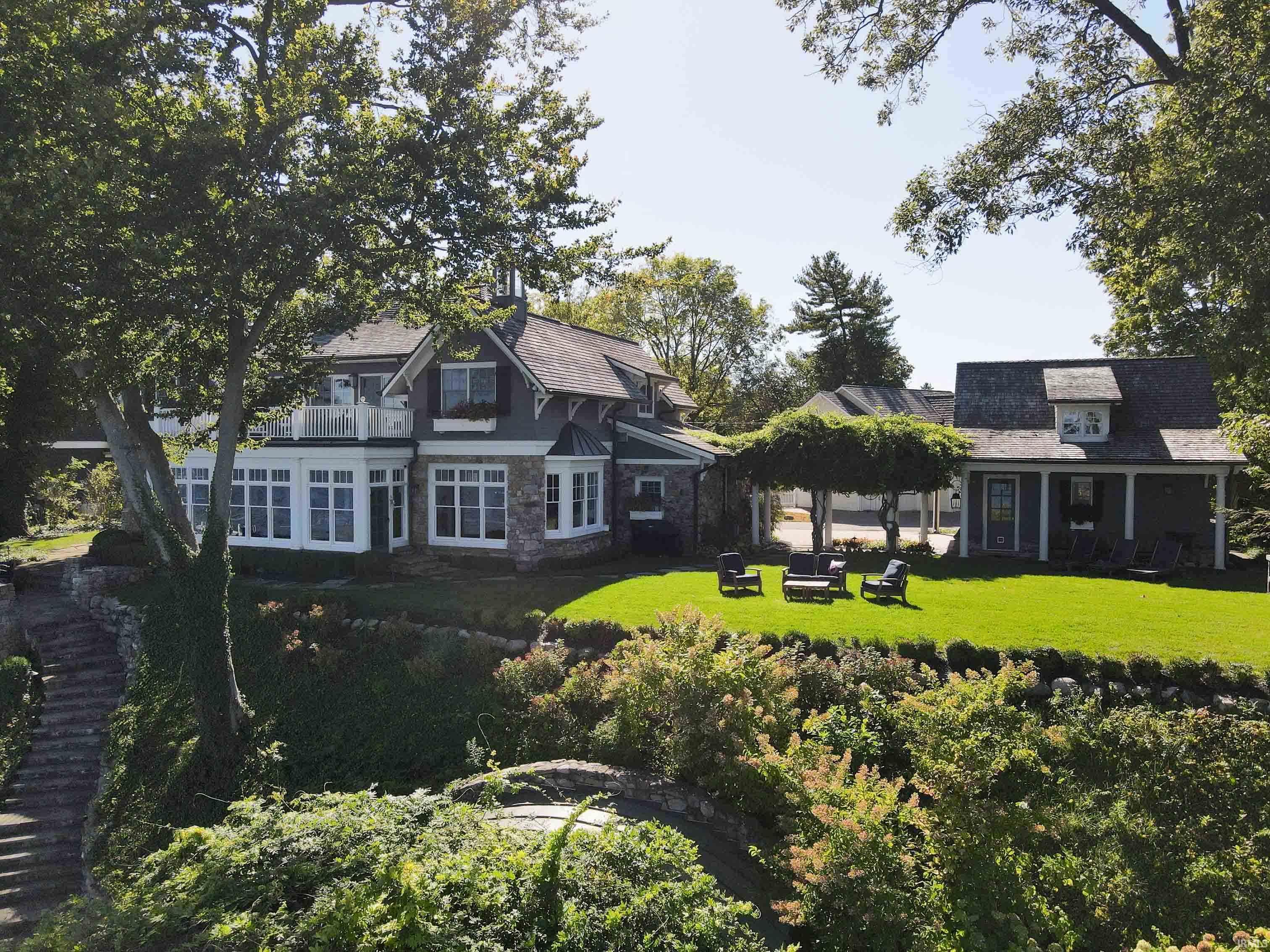 10712 North Southshore Drive Syracuse, IN 46567 - Photo 4 of 36