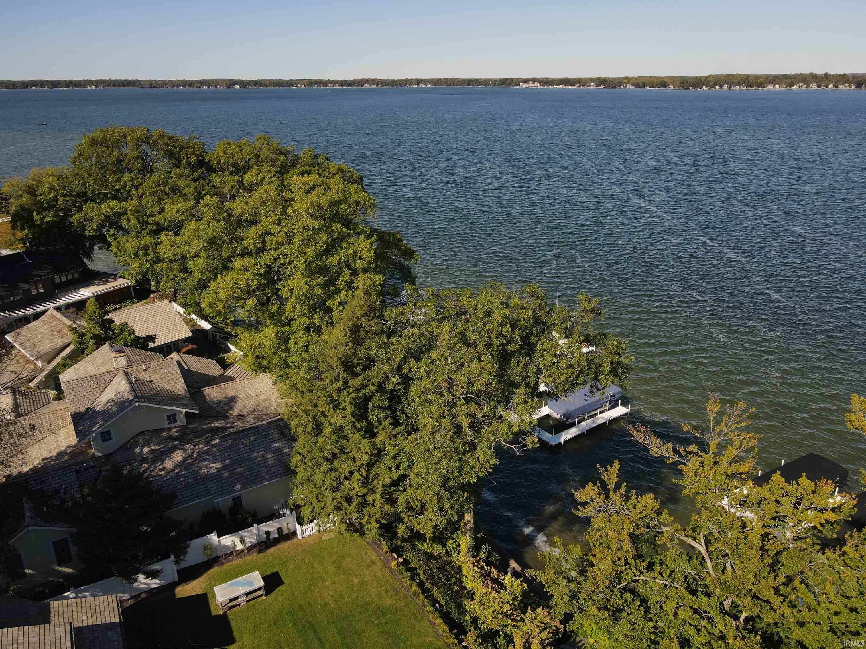 10712 North Southshore Drive Syracuse, IN 46567 - Photo 8 of 36