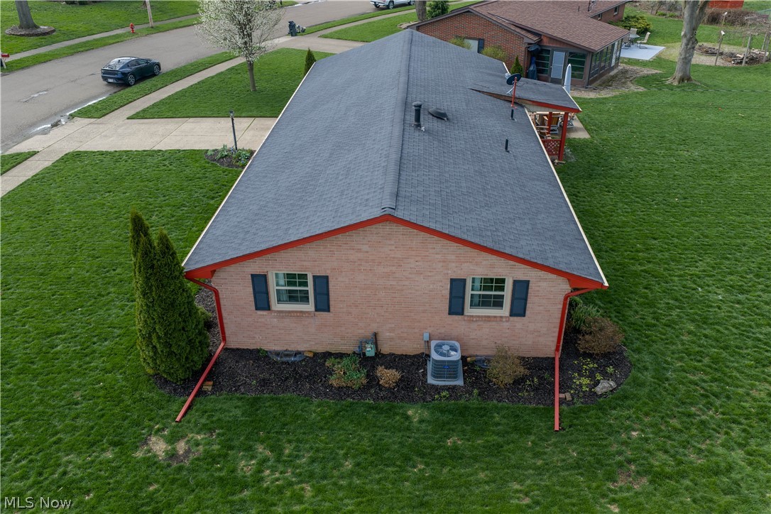 1126 3rd Street Southwest New Philadelphia, OH 44663 - Photo 7 of 34