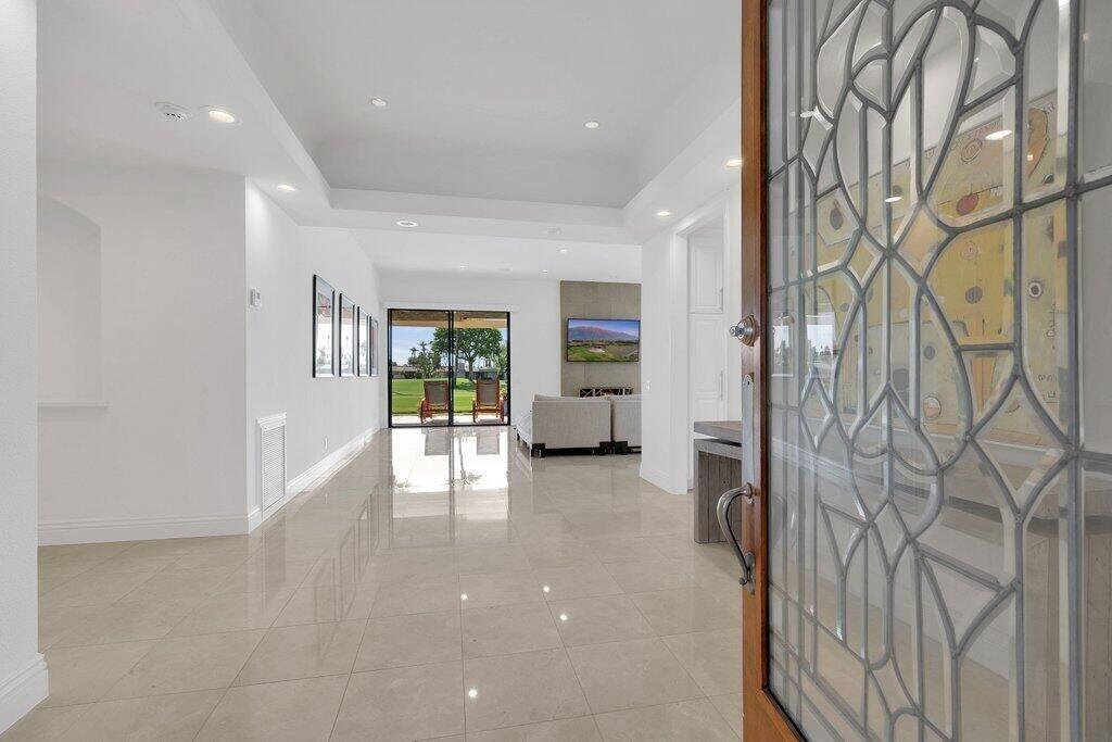 6 Barnard Court Rancho Mirage, CA 92270 - Photo 2 of 50