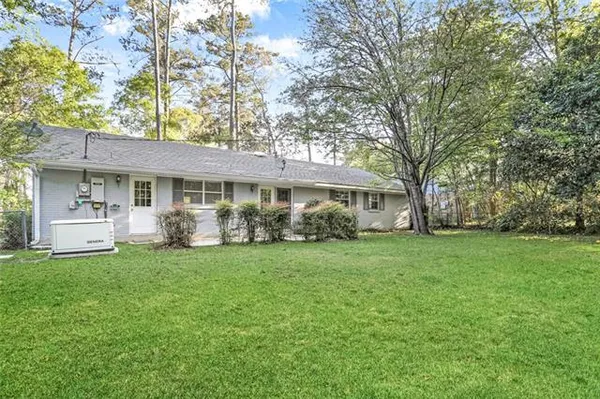 $2,200 | 223 Robin Hood Drive, Covington, LA 70433