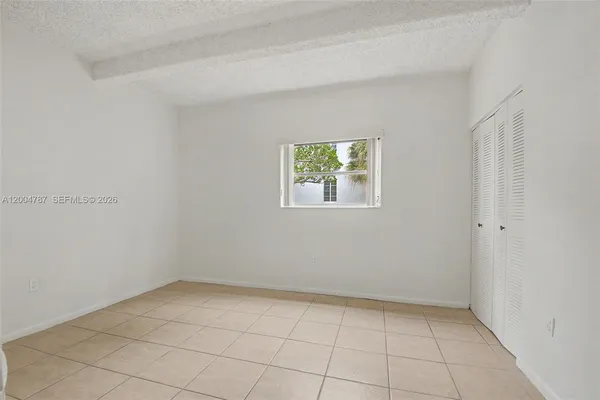 $1,700 | 7500 Southwest 59th Place, Unit 204, South Miami, FL 33143