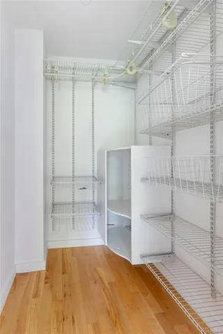 $570,000 | 3585 Greystone Avenue, Unit 3D | Fieldston