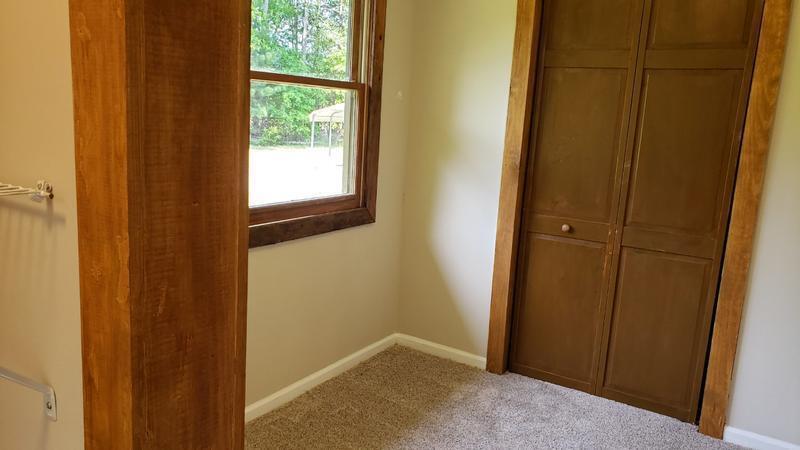 150 Falcon Court Hodges, SC 29653 - Photo 16 of 30