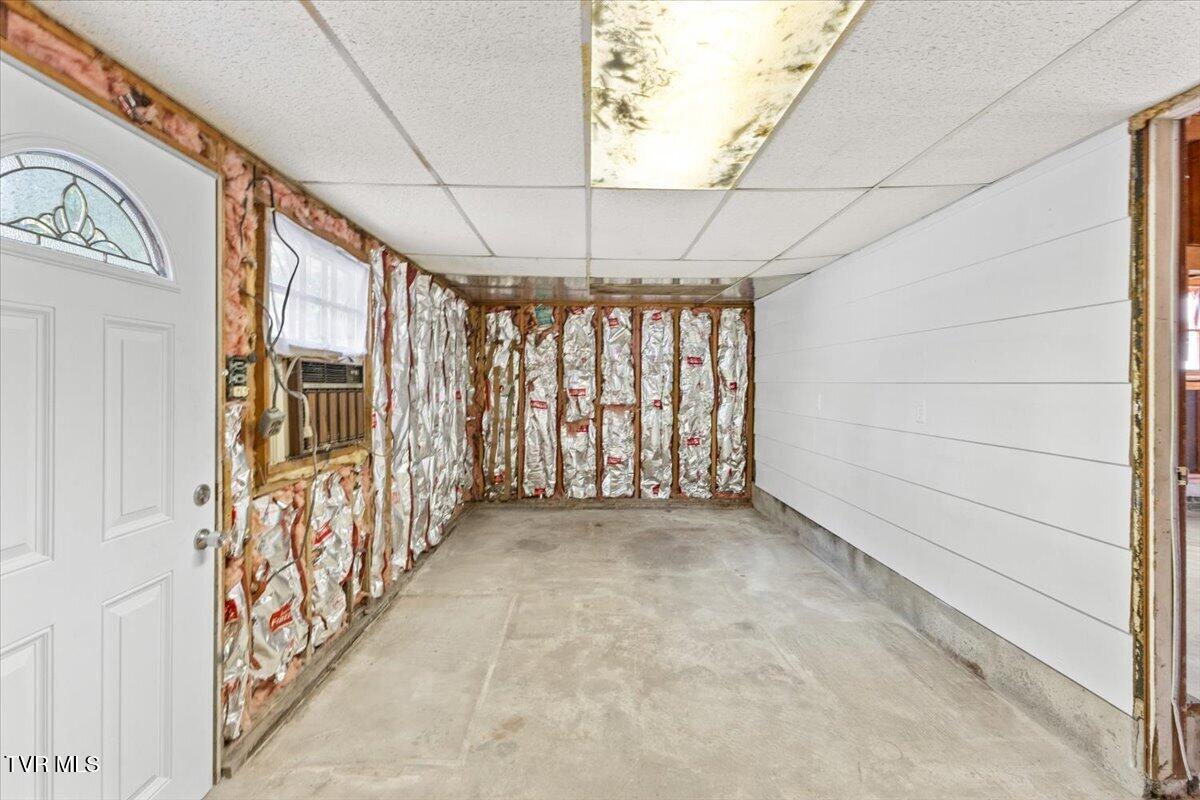 132 Swimming Pool Road Hampton, TN 37658 - Photo 21 of 34 23-128A5308