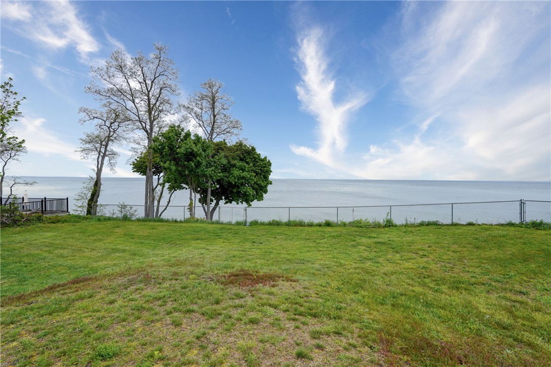 904 Lake Road Webster, NY 14580 - Photo 41 of 43