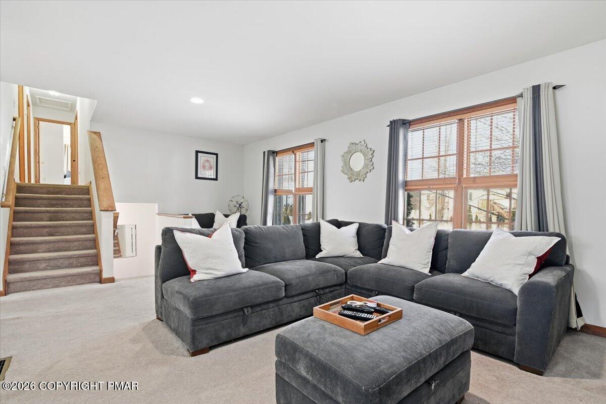 2119 Freedom Way Pocono Summit, PA 18346 - Photo 15 of 57 09-008_DSC_6787