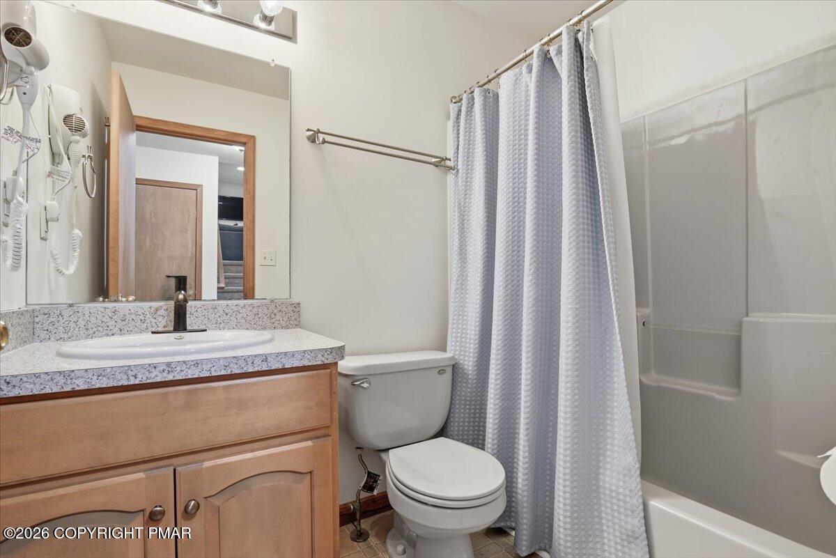 2119 Freedom Way Pocono Summit, PA 18346 - Photo 34 of 57 Bathroom 3
