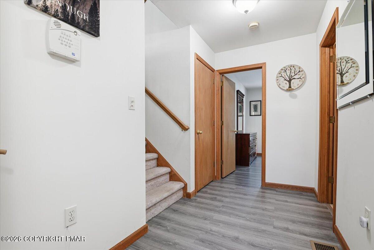 2119 Freedom Way Pocono Summit, PA 18346 - Photo 4 of 57 44-004_DSC_6742