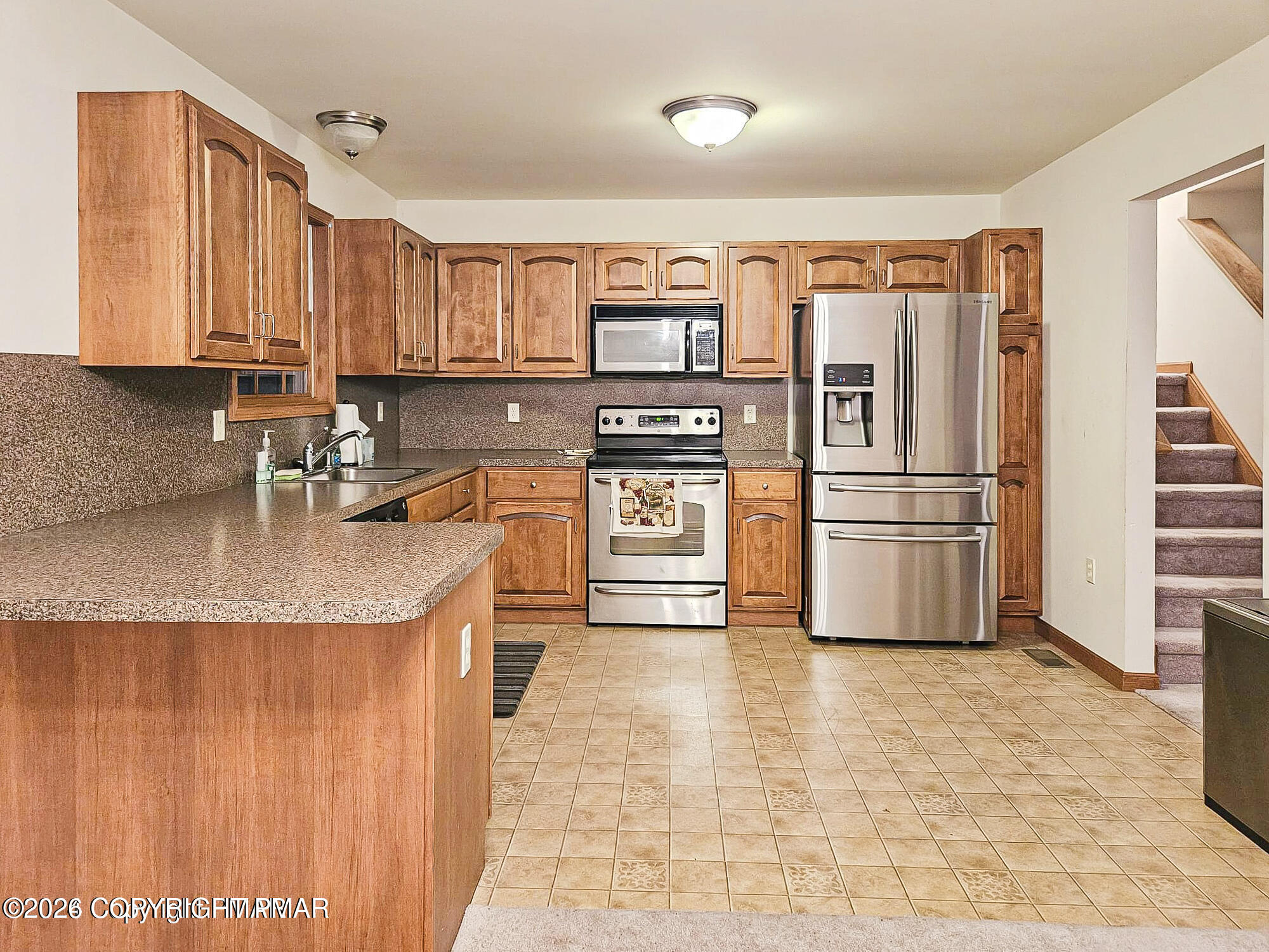 2119 Freedom Way Pocono Summit, PA 18346 - Photo 5 of 57 2119 Freedom kitchen