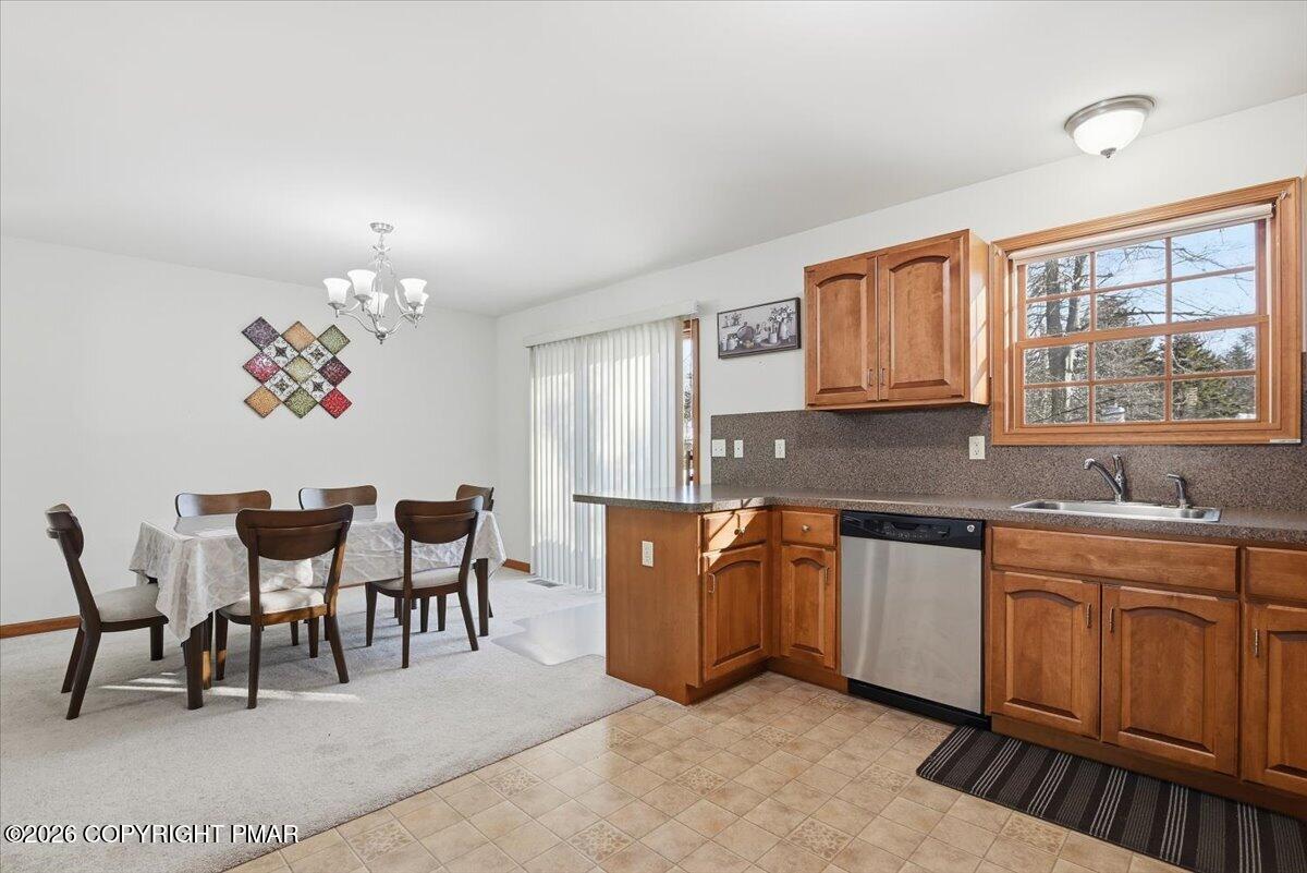 2119 Freedom Way Pocono Summit, PA 18346 - Photo 10 of 57 18-014_DSC_6766