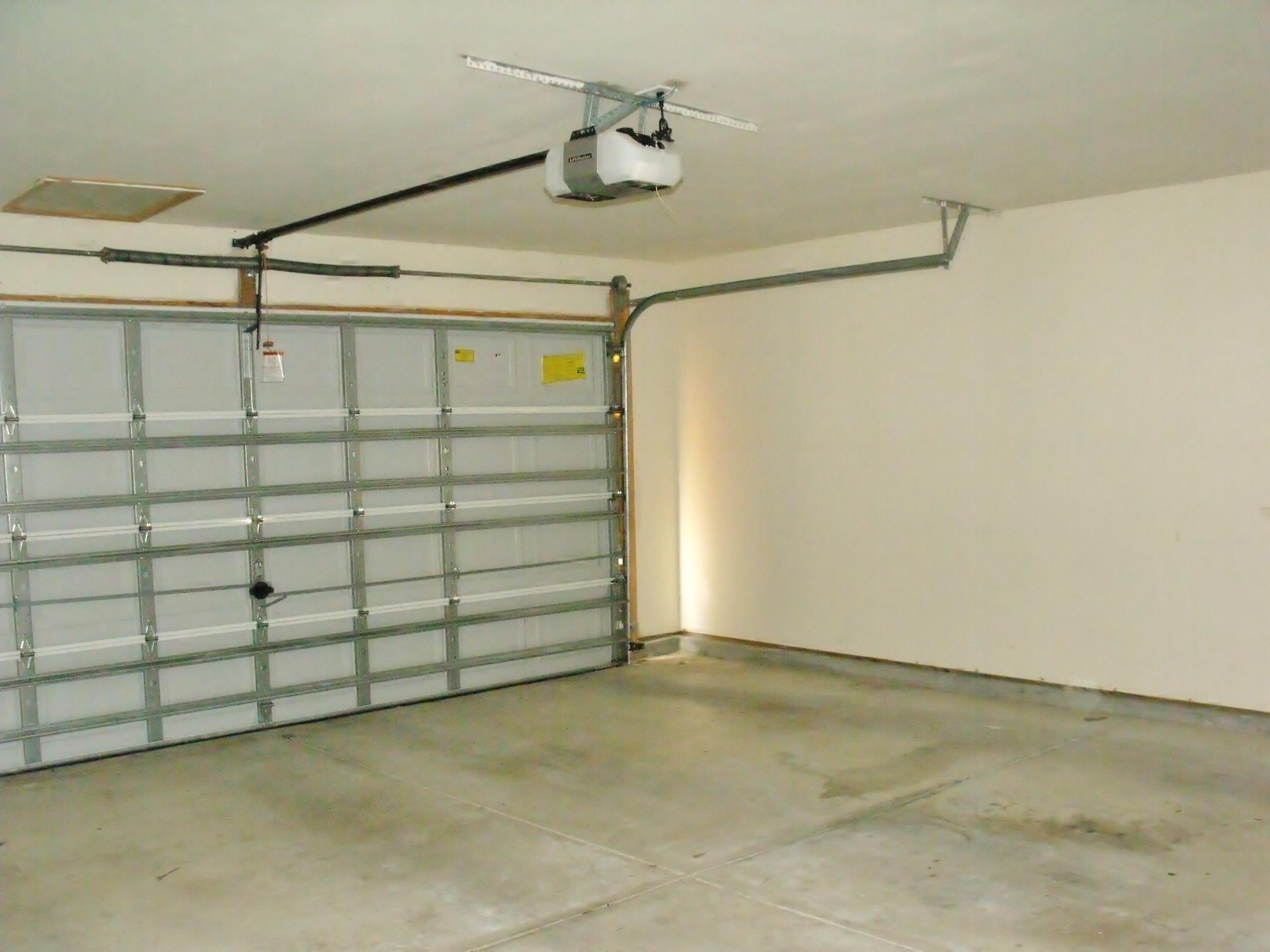 114 Eagle Ridge Road Summerville, SC 29485 - Photo 25 of 28 Garage