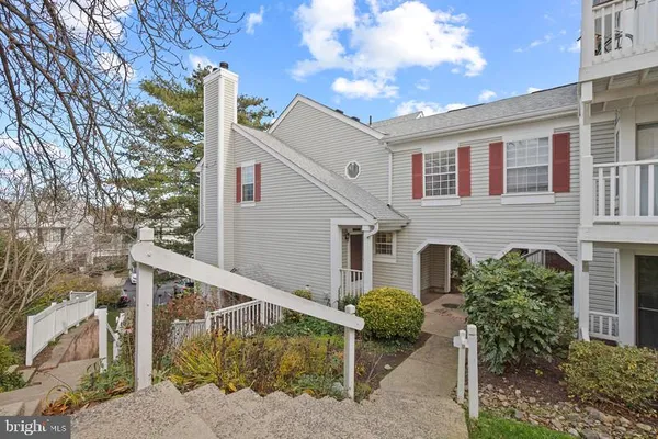 $2,950 | 2927 South Woodstock Street, Unit 6, Arlington, VA 22206
