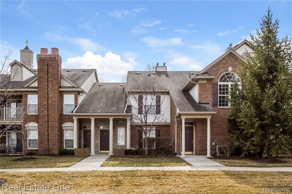 3635 Tremonte Circle, Unit 251 Rochester, MI 48306 - Photo 1 of 38