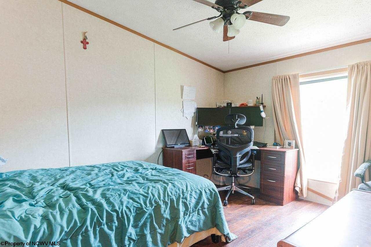 316 Chesapeake Road Fairmont, WV 26554 - Photo 16 of 25 Gallery Image 16