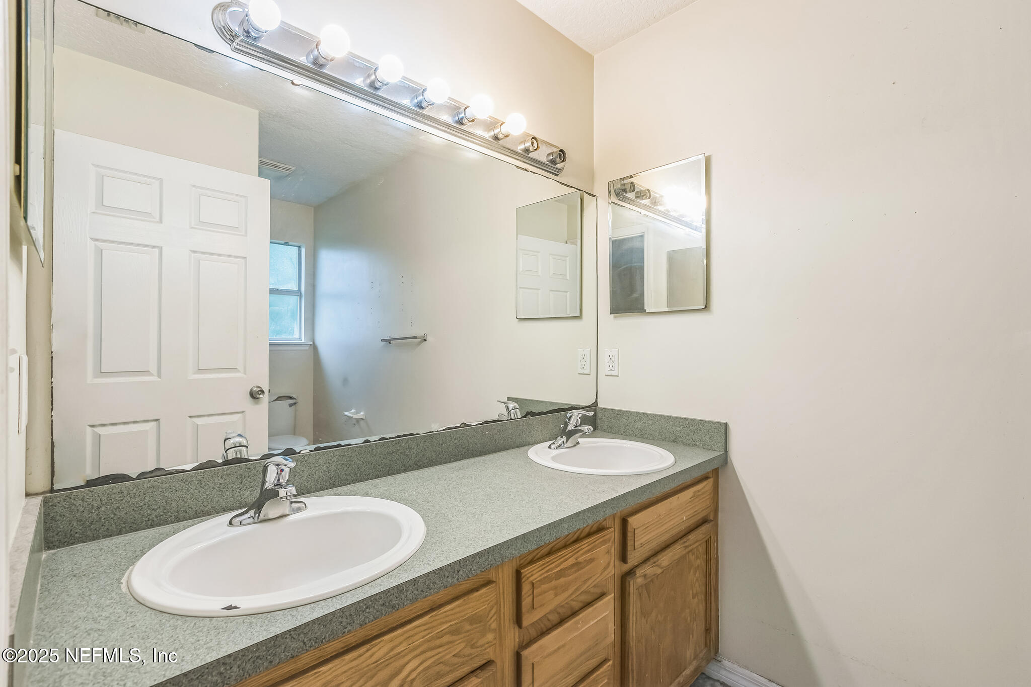 7594 Taylor Field Road, Unit 1 Jacksonville, FL 32222 - Photo 12 of 21 12