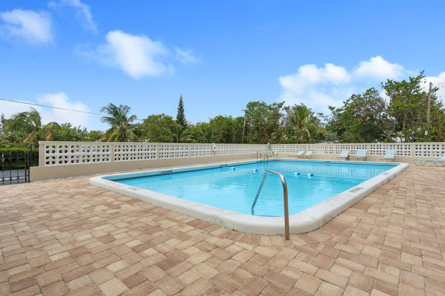 911 Ocean Drive, Unit 306 Juno Beach, FL 33408 - Photo 25 of 31 Pool