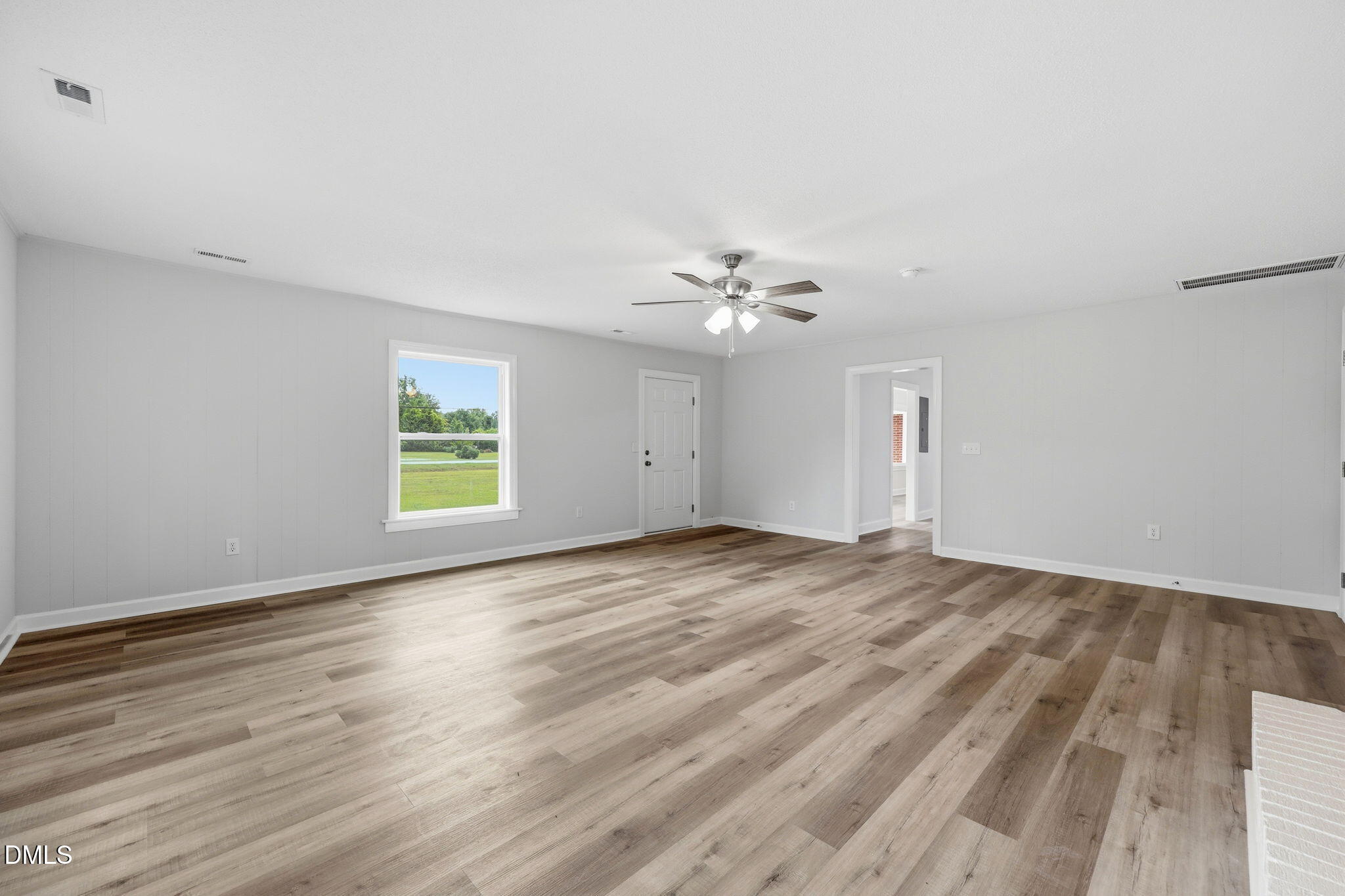 713 Tyree Road Kinston, NC 28504 - Photo 6 of 26 22-web-or-mls-BLS_0041_edit