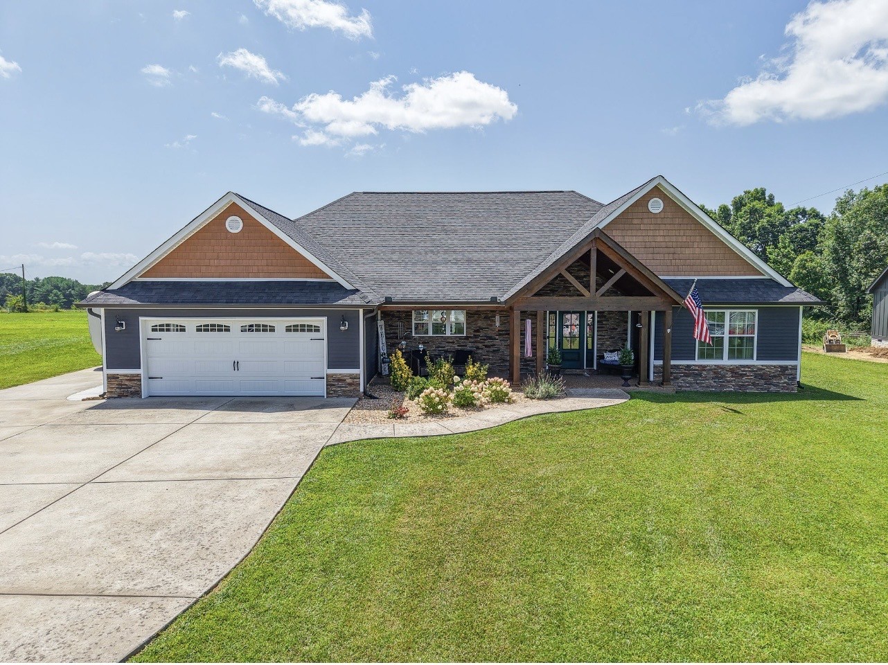 1170 Abiff Road Bon Aqua, TN 37025 - Photo 3 of 40