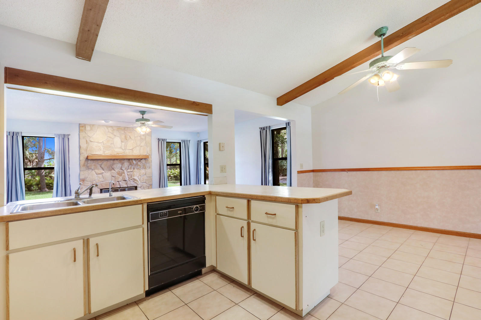 13804 153rd Road North Jupiter, FL 33478 - Photo 7 of 38 10_Image_10_of_31_mls