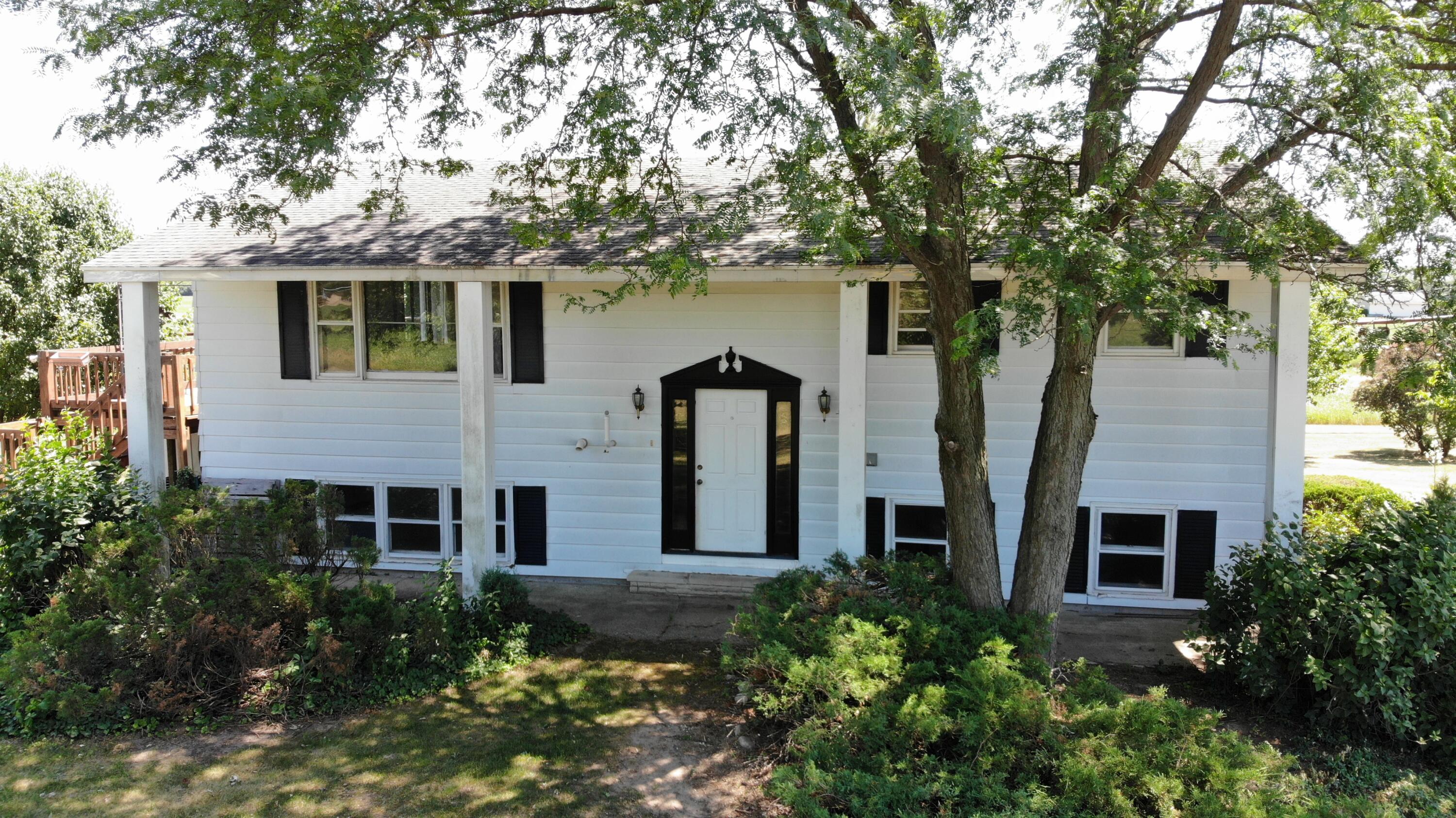 14860 Mt Zion Road Three Rivers, MI 49093 - Photo 3 of 25 DJI_0895