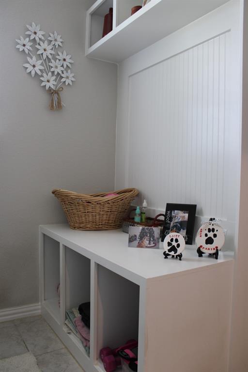 2267 County Road 4010 Decatur, TX 76234 - Photo 25 of 36 a room with a table and chairs