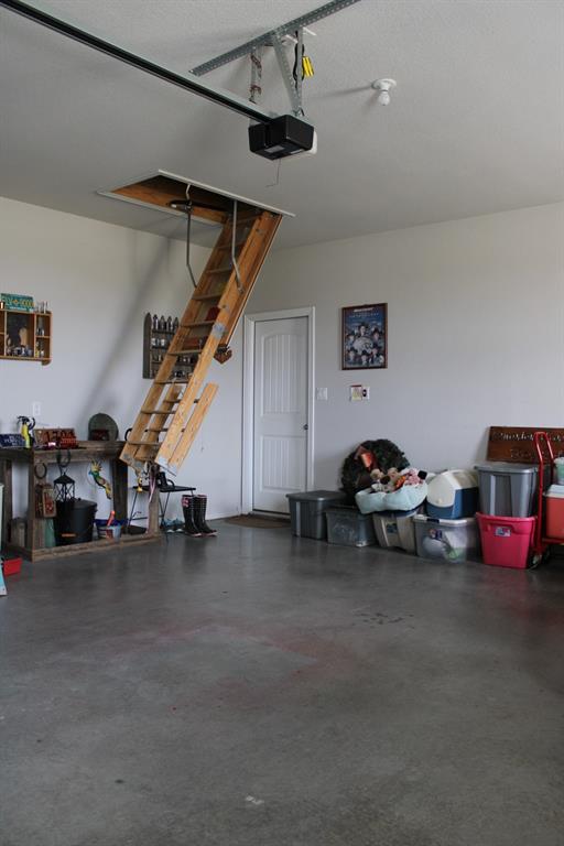 2267 County Road 4010 Decatur, TX 76234 - Photo 28 of 36 a view of a garage